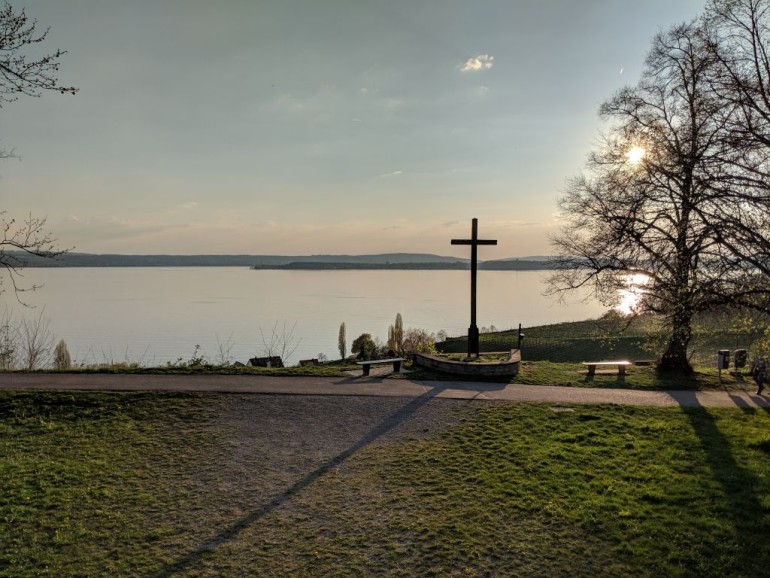 Ein Geheimtipp ist das Wetterkreuzfest in Meersburg, das am gleichen Termin wie das Konstanzer Seenachtsfest stattfindet. Ein Geheimtipp ist das Wetterkreuzfest in Meersburg, das am gleichen Termin wie das Konstanzer Seenachtsfest stattfindet.
